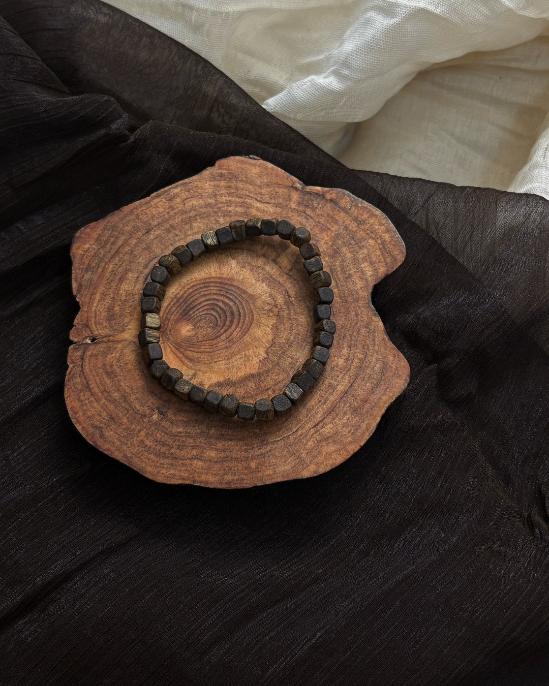 At One’s Leisure Bracelet – Green Aquilaria