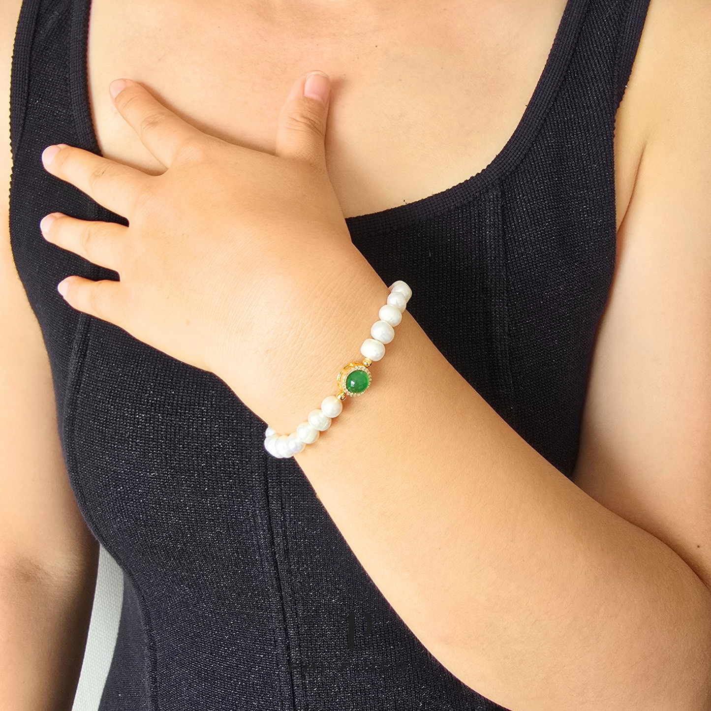 Verdant Halo Pearl Bracelet