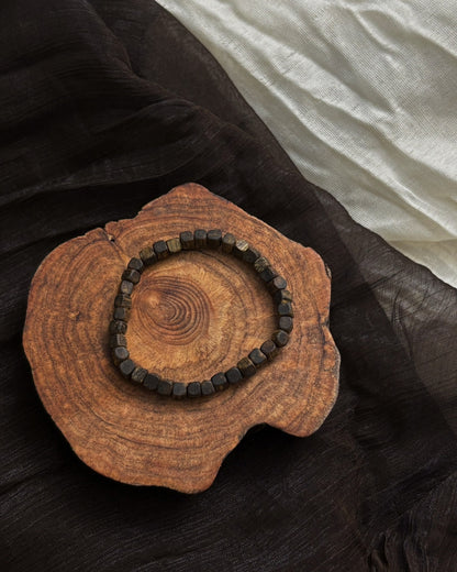 At One’s Leisure Bracelet – Green Aquilaria