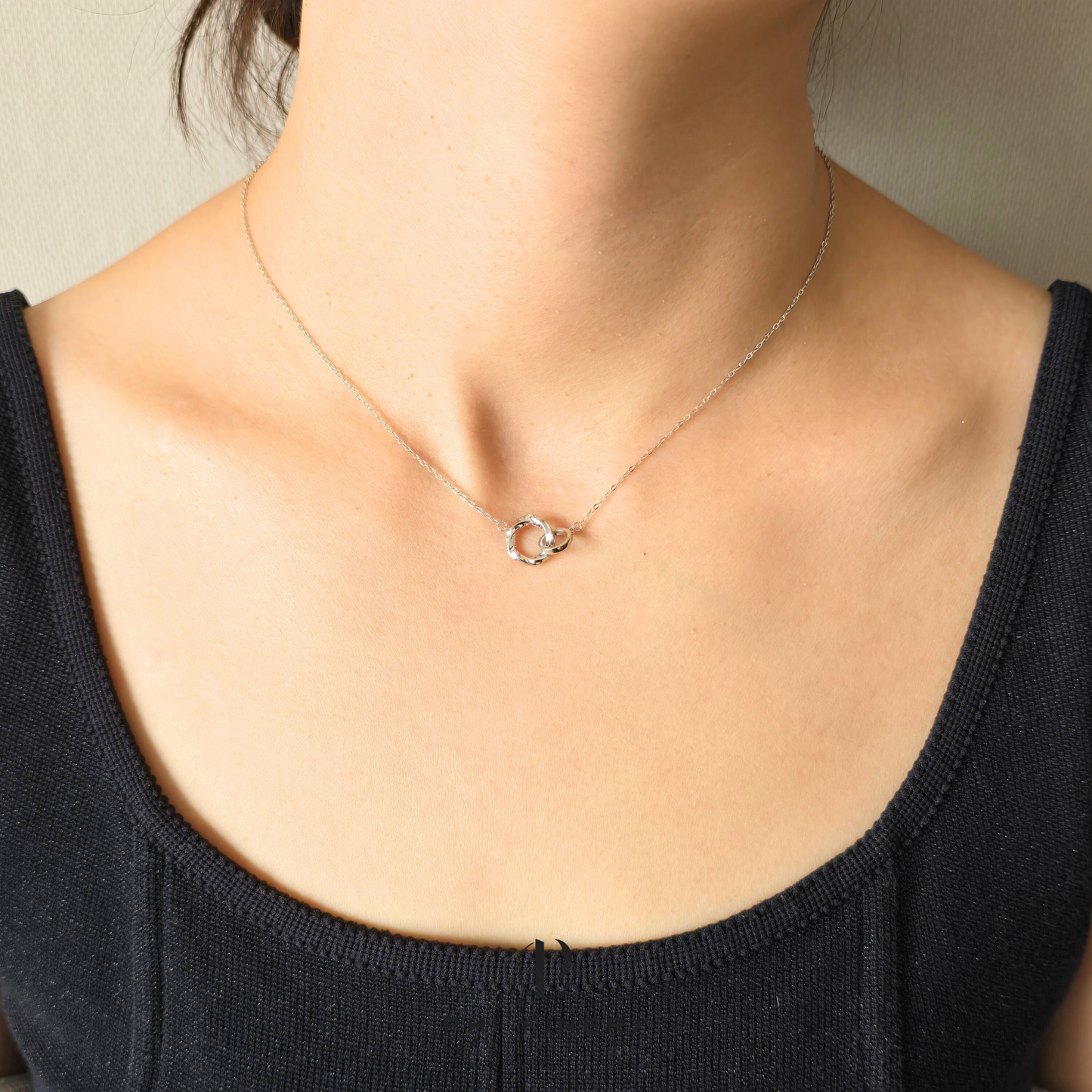 Eternal Bond Interlocking Circles Necklace