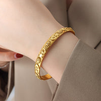 Z011-Gold bracelet