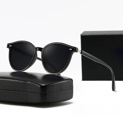 Phifinery Jovie - Black frame gray film